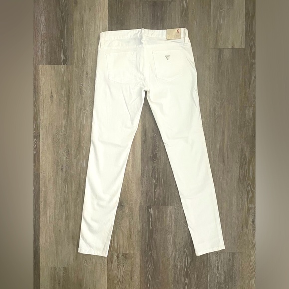 WHITE GUESS JEANS PERFECT CONDITION - Picture 4 of 4